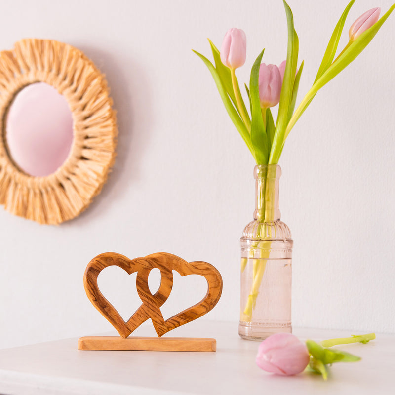 Linked hearts | Valentine's day gift box "AMORE with stand"